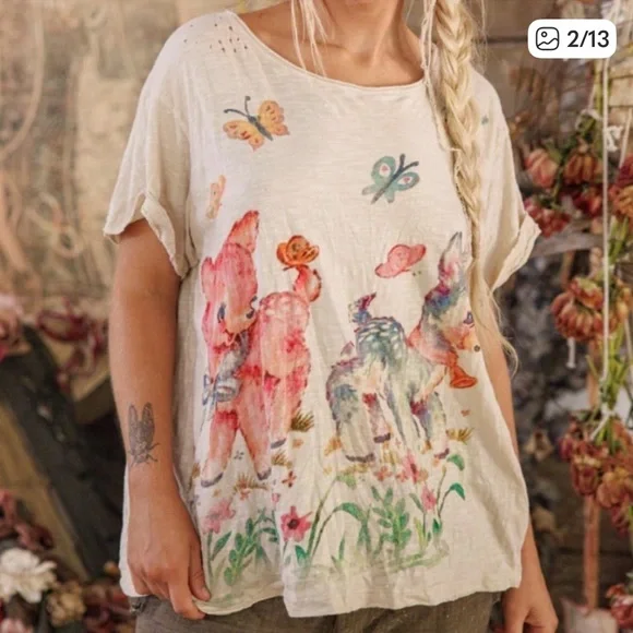 NWT🦌🦋🐦Magnolia Pearl 💯Cotton
Frolic Tee in One Size Fits Most - Picture 2 of 13